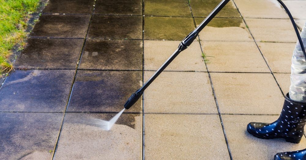 Summer jobs to tackle in your home when preparing to sell