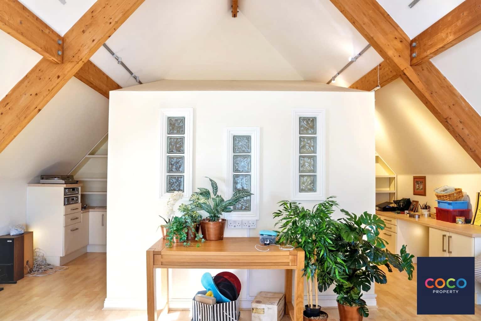 Stunning Duplex Penthouse with Sea Views & Lift Access, Weymouth Property image 10