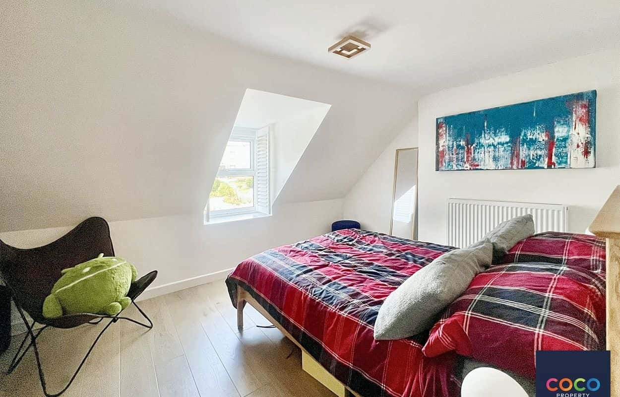 Charming 3-Bed House in Fortuneswell with Sea Views & Courtyard Property image 16