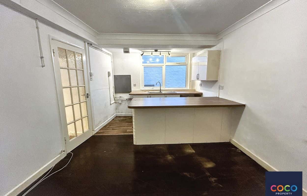 Modern Two Double Bedroom Ground Floor Flat, Old Swan, Weymouth Property image 7