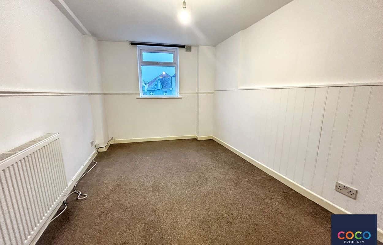 Modern Two Double Bedroom Ground Floor Flat, Old Swan, Weymouth Property image 3