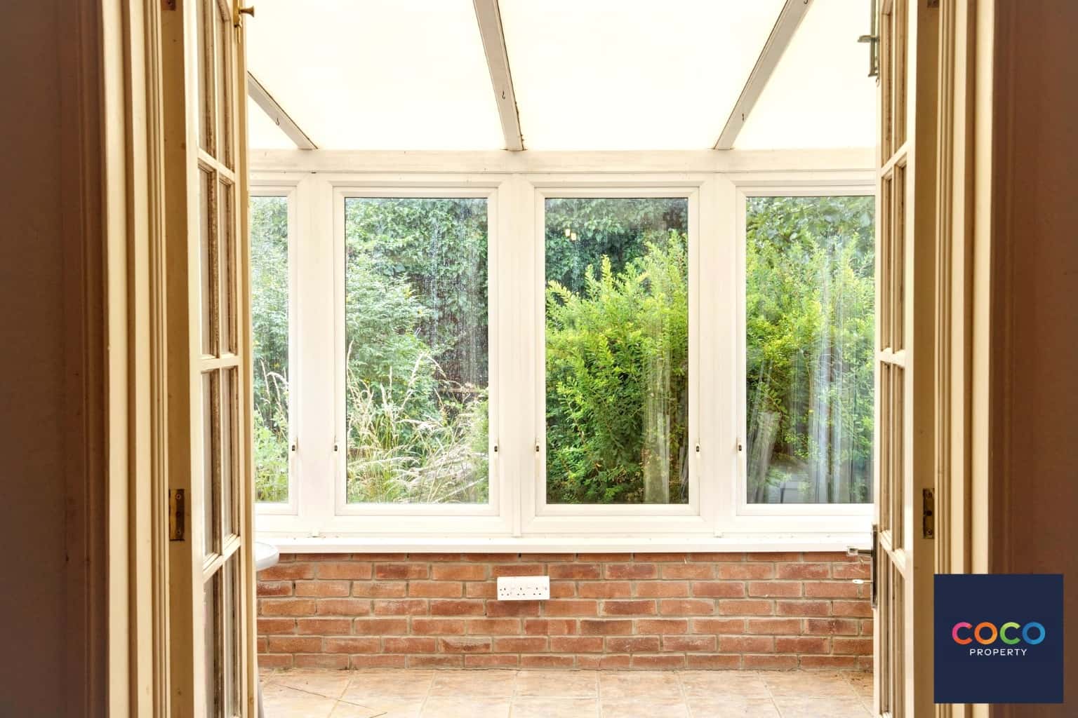 Detached Bungalow with Southerly Garden, Garage & No Chain in Portland Property image 3