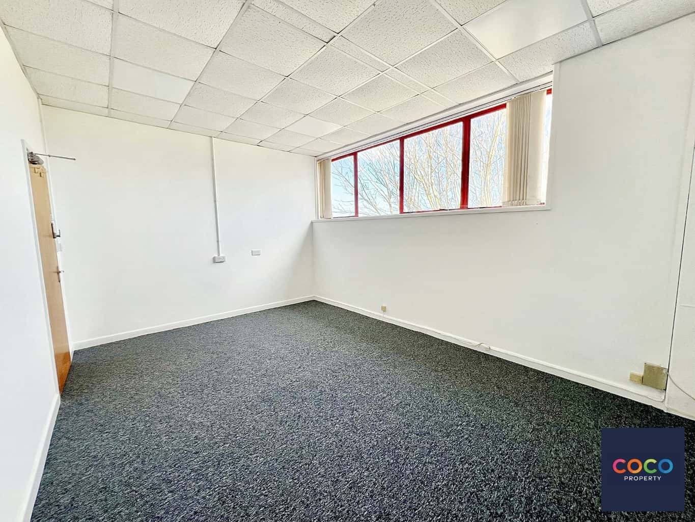 Secure Workspace with 24/7 Access & Parking in Portland, Dorset Property image 3