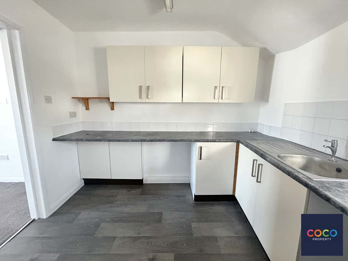Charming 1 Bed Flat in Old Swan, Weymouth, Available Now! Property image 4