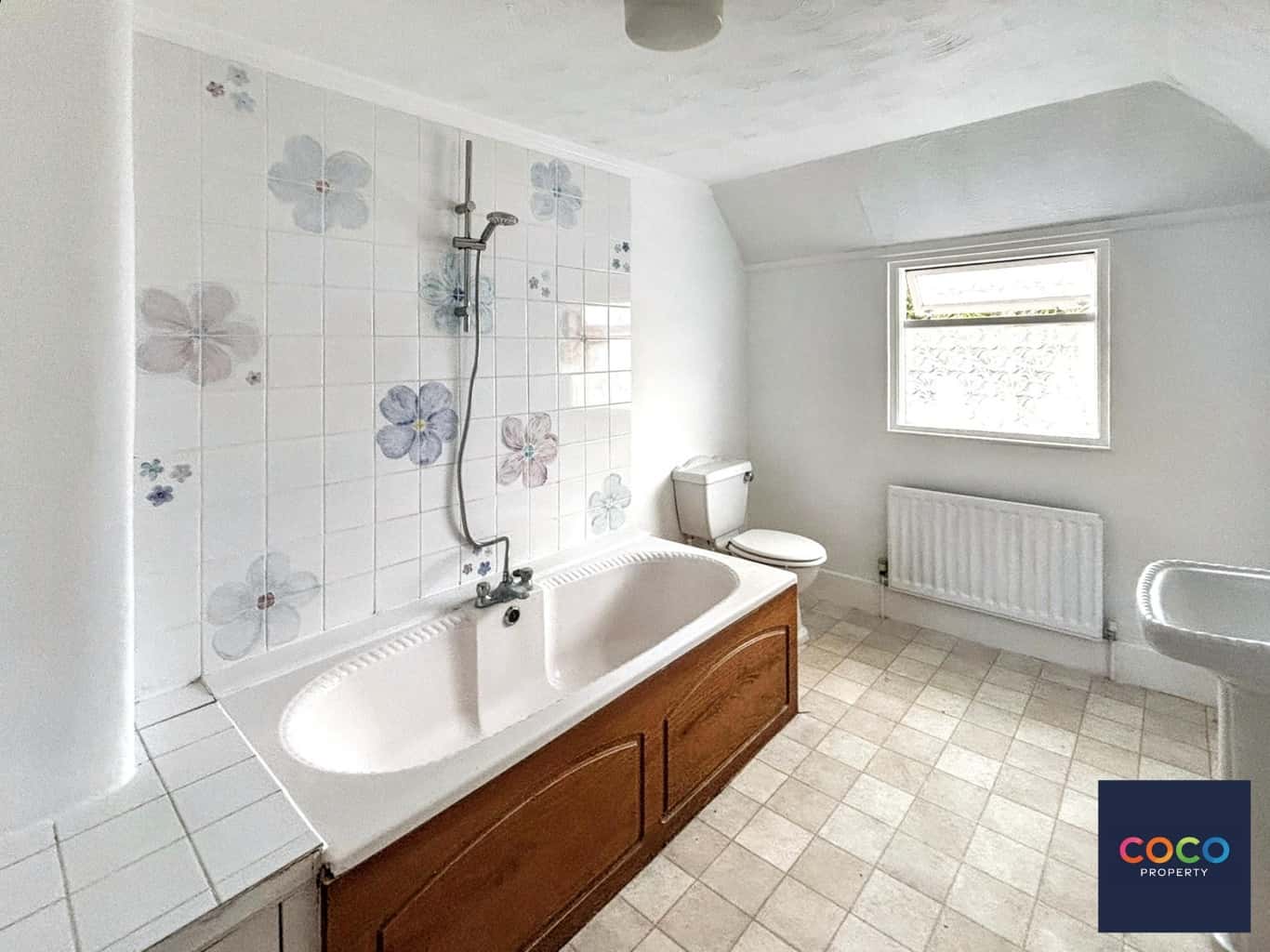 Charming 2-Bed House in Weymouth, Short Walk to the Beach Property image 9