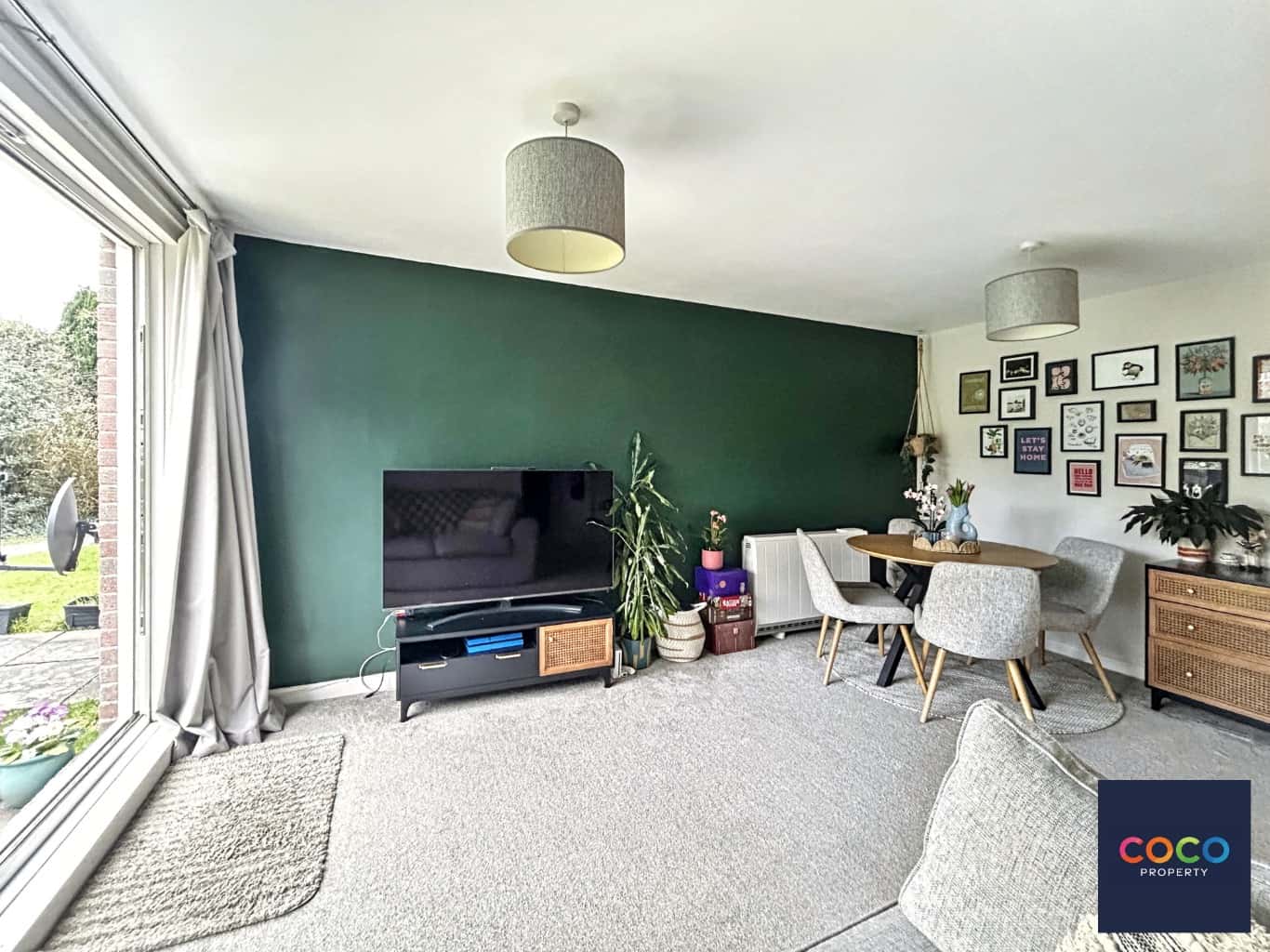 Charming 2 Bed Ground Floor Apartment with Garage & Garden in Dorchester Property image 3