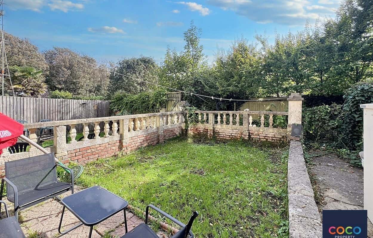 FREEHOLD Investment with Sea Views in Weymouth Property image 3