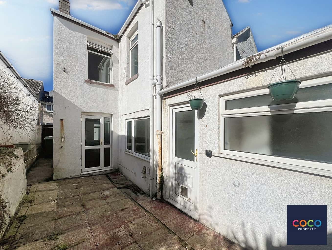 Charming 2-Bed House, Sea Views, Moments from Portland Beach Property image 2