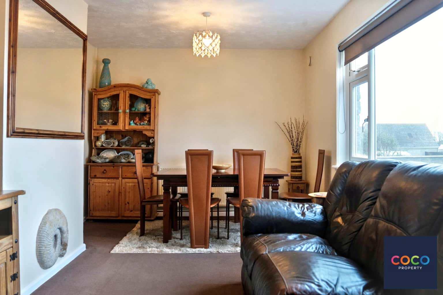Versatile 4-Bed Detached Chalet Bungalow Property image 2