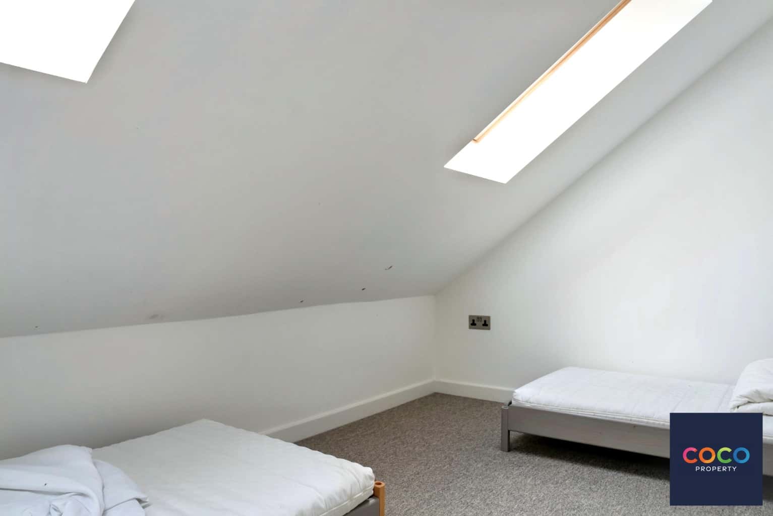 Enhanced Modern Home , Steps from Chesil Beach Property image 8
