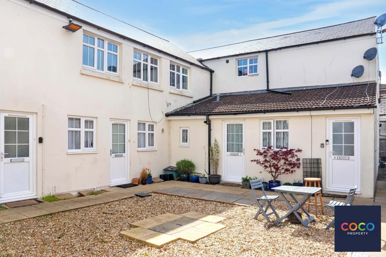 Spacious Ground Floor Apartment with Parking in Dorchester Property image 1
