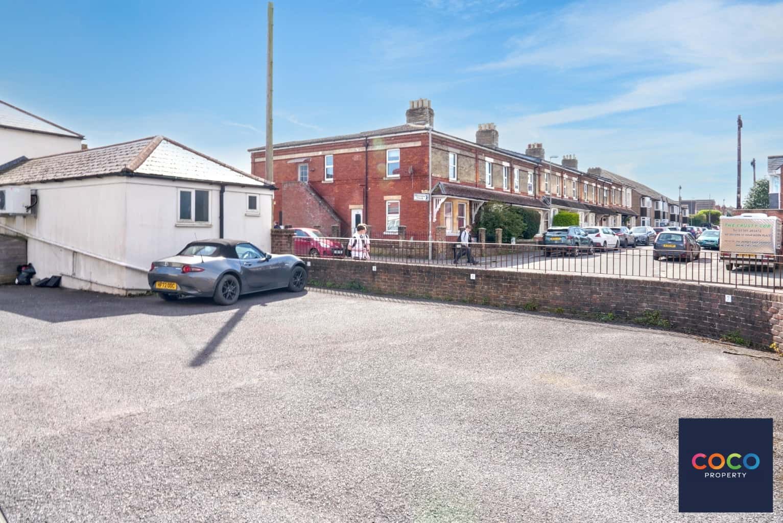 Spacious Ground Floor Apartment with Parking in Dorchester Property image 3