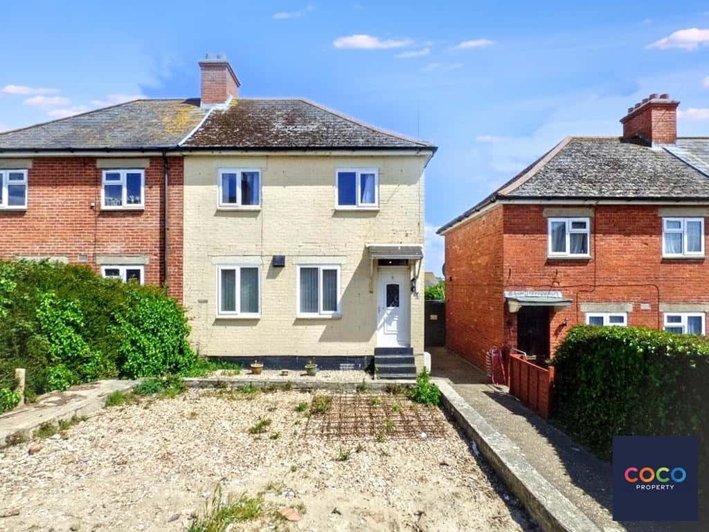 3-Bed End of Terrace House with Parking & Conservatory, Weymouth Property image 1