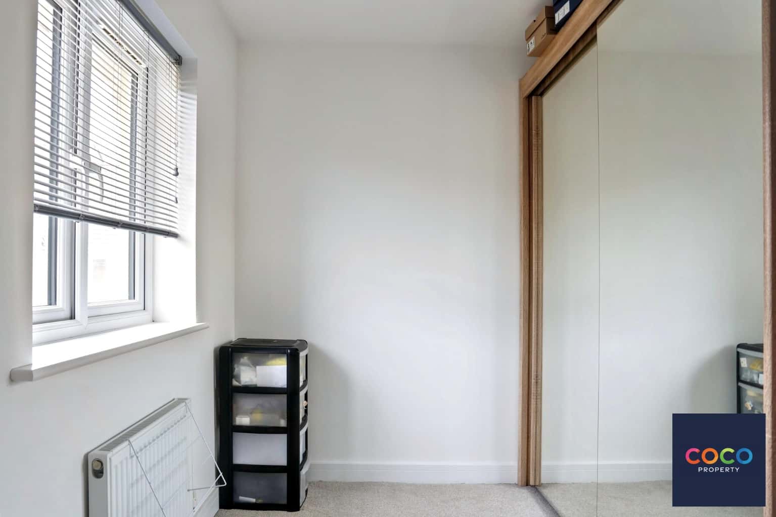 Modern 3-Bed Semi-Detached House in Portland with Garden & Parking. Property image 8