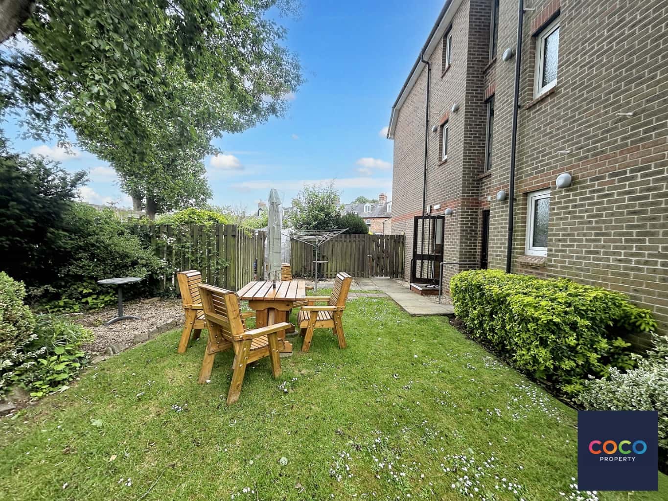 Charming 1-Bed Retirement Apartment, Dorset Town Centre, Over 60s Property image 3