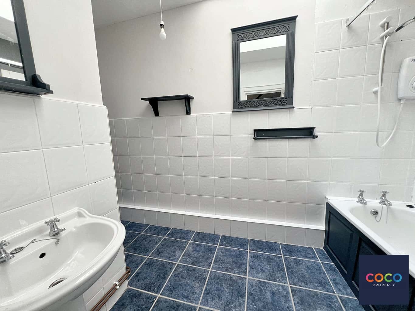 Period Split Level Maisonette with Garden, Bank Vault & No Forward Chain Property image 4