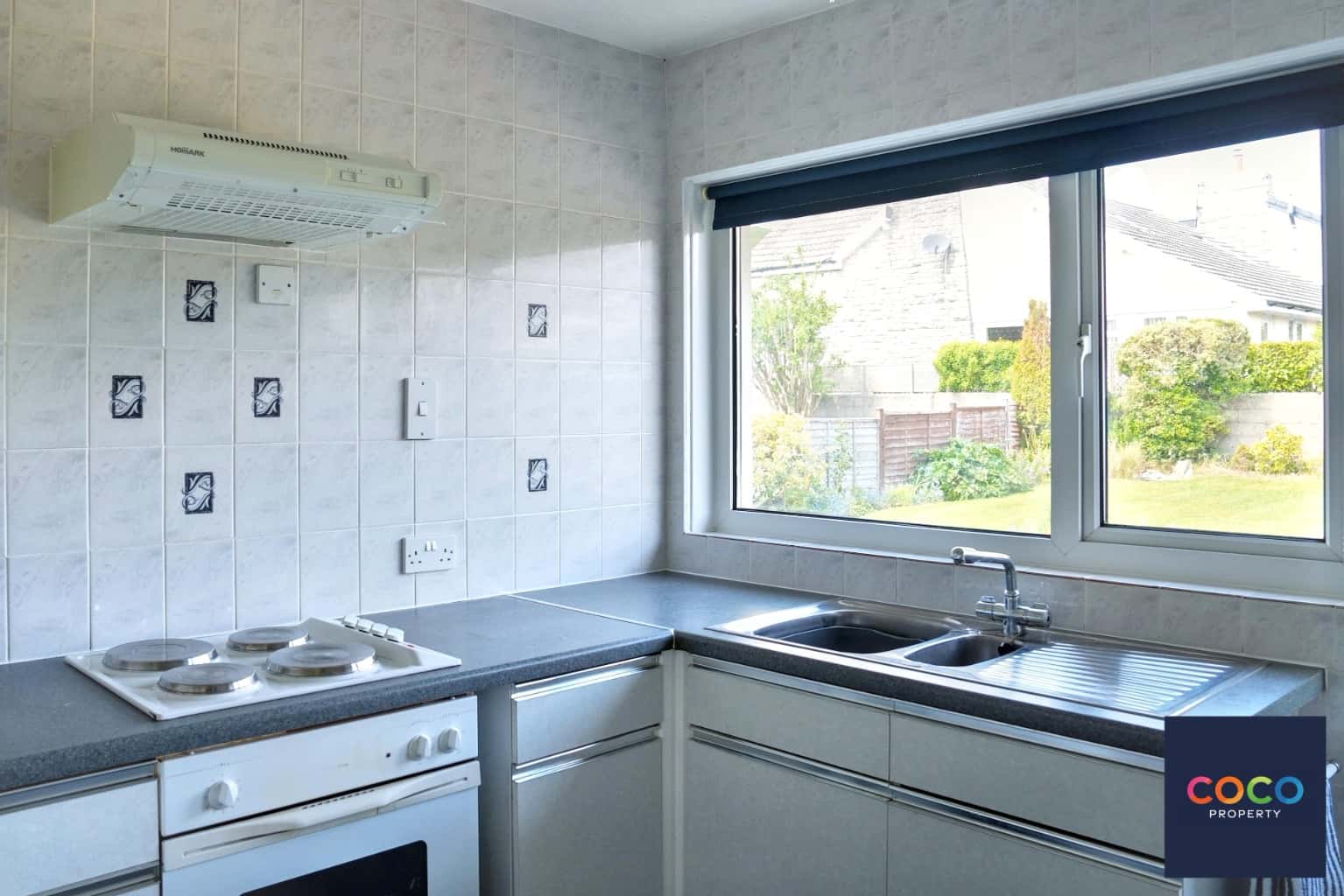 Charming 2-Bed Detached Bungalow in Preston, Dorset with Gardens Property image 7