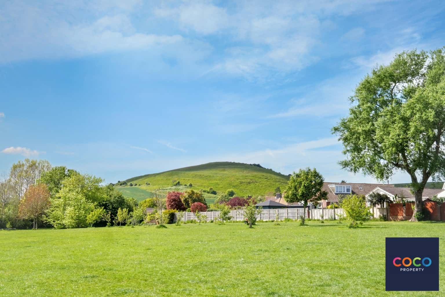 Charming 2-Bed Detached Bungalow in Preston, Dorset with Gardens Property image 9