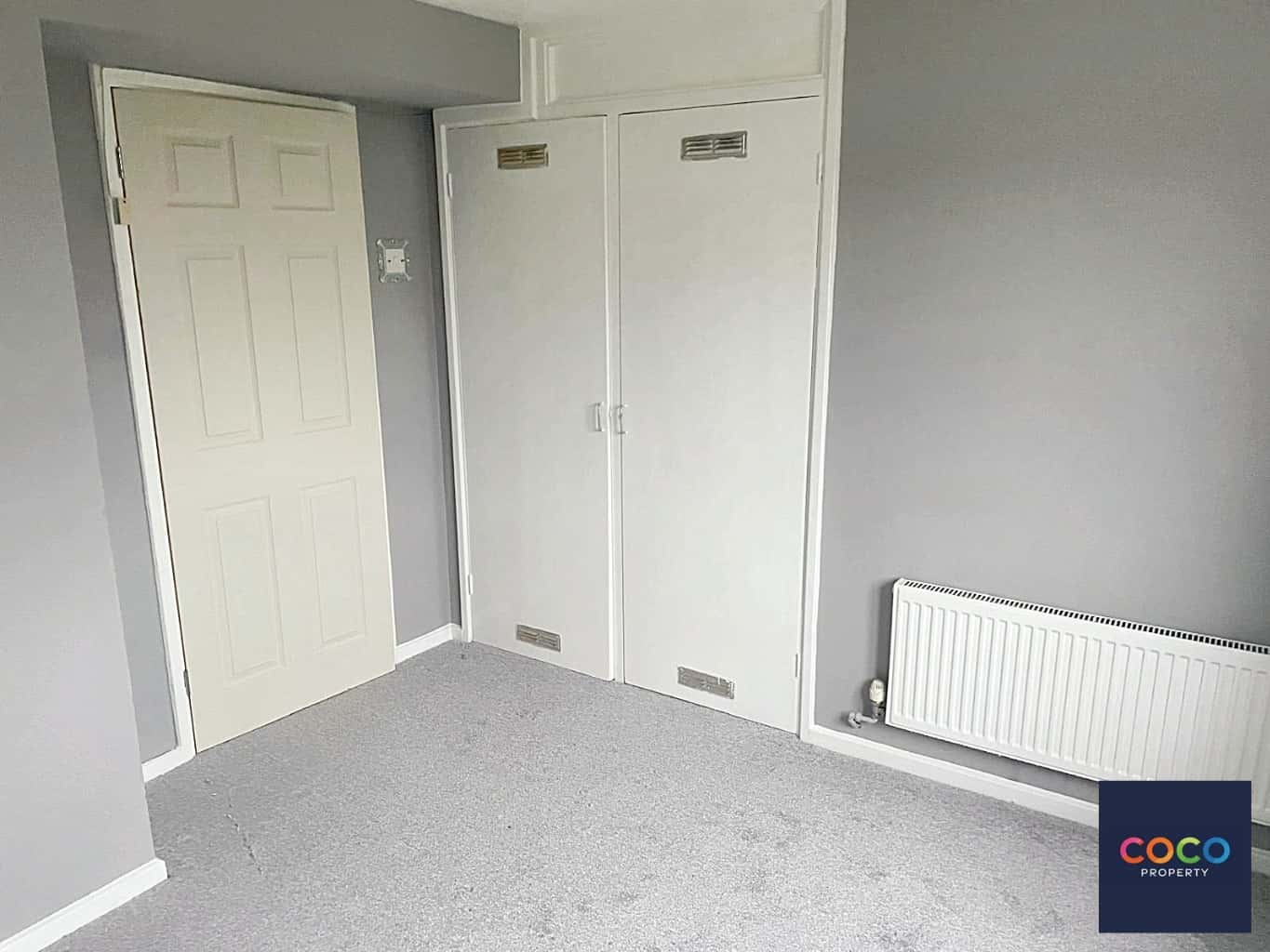 Charming 2-Bed Apartment with Balcony, Near Dorset's Coastline Property image 10