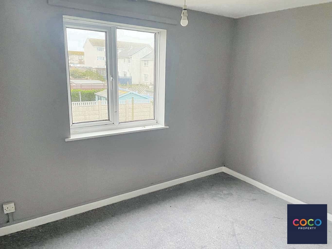 Charming 2-Bed Apartment with Balcony, Near Dorset's Coastline Property image 8