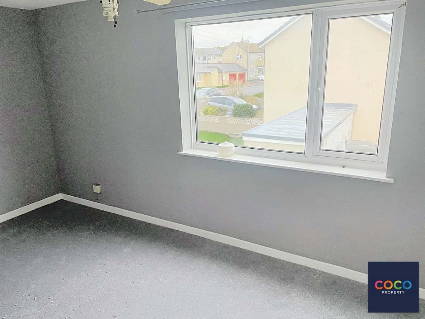 Charming 2-Bed Apartment with Balcony, Near Dorset's Coastline Property image 7