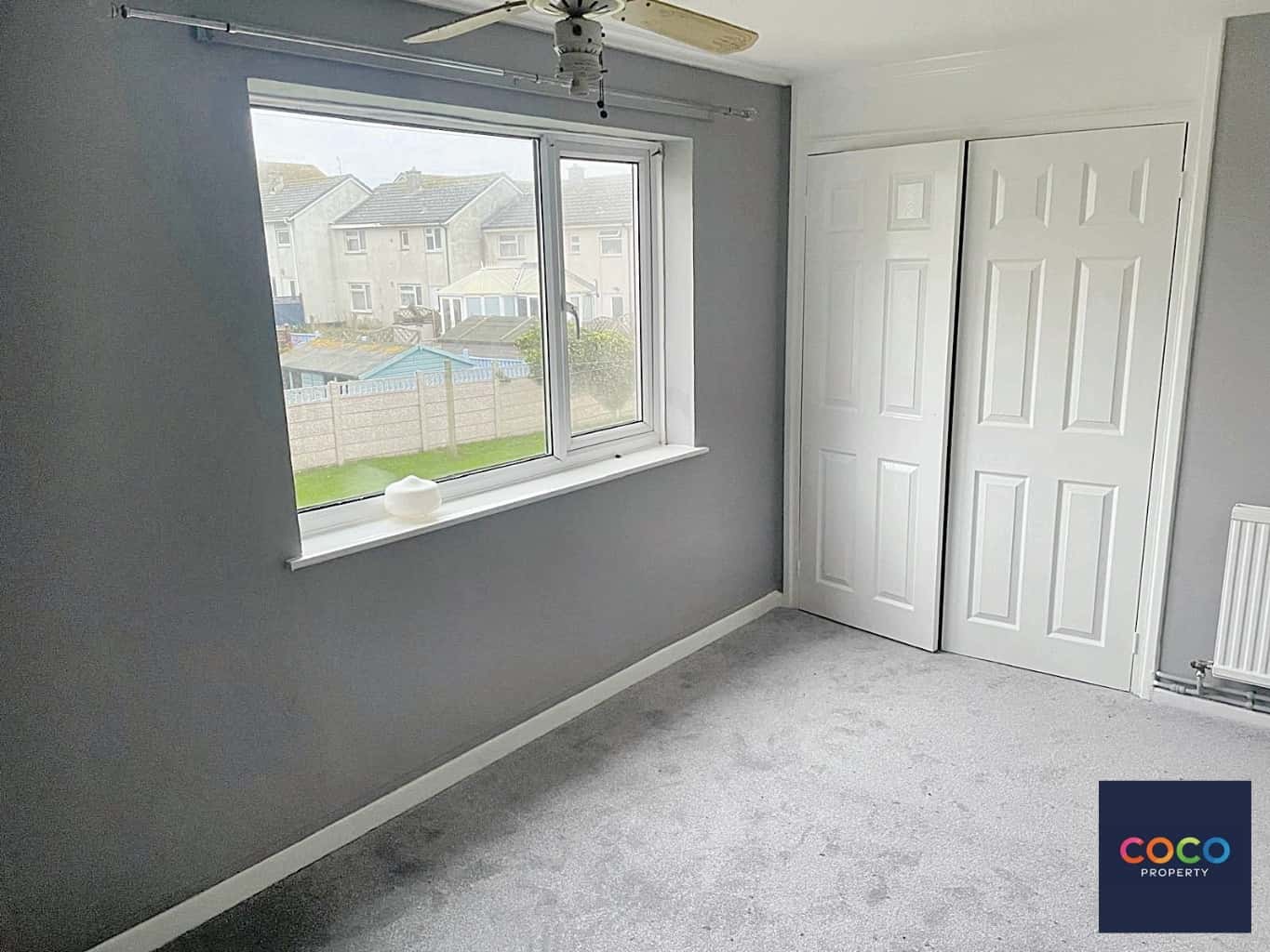 Charming 2-Bed Apartment with Balcony, Near Dorset's Coastline Property image 6