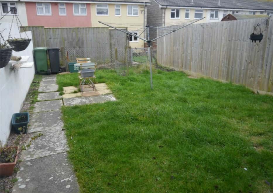 Charming Two Bed Terraced Home in Shortlands Property image 4