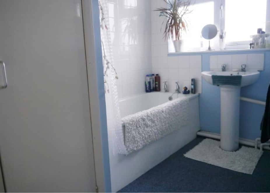 Charming Two Bed Terraced Home in Shortlands Property image 9