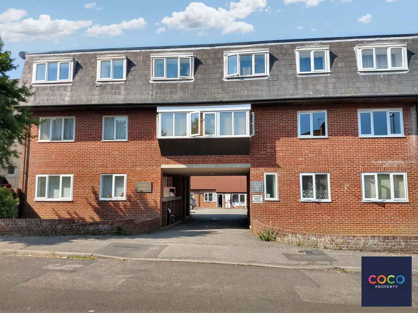 Charming Studio Apartment in Central Dorchester with Parking Property image 1