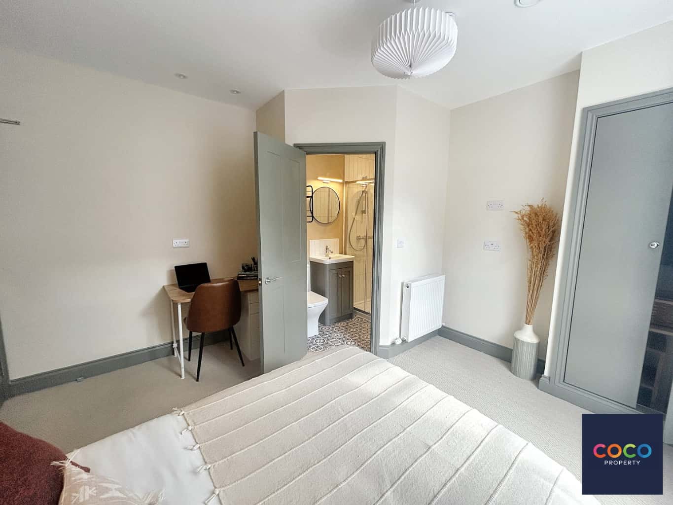 Ground Floor Ensuite Room with Bills Included, Close to Town Centre , Single occupancy only Property image 3