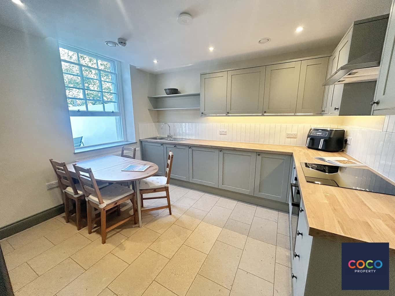 Ground Floor Ensuite Room with Bills Included, Close to Town Centre , Single occupancy only Property image 7